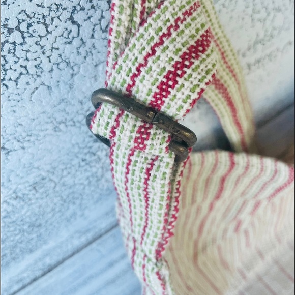 *It’s Beginning to Look a Lot Like Christmas Apron - Picture 10 of 10